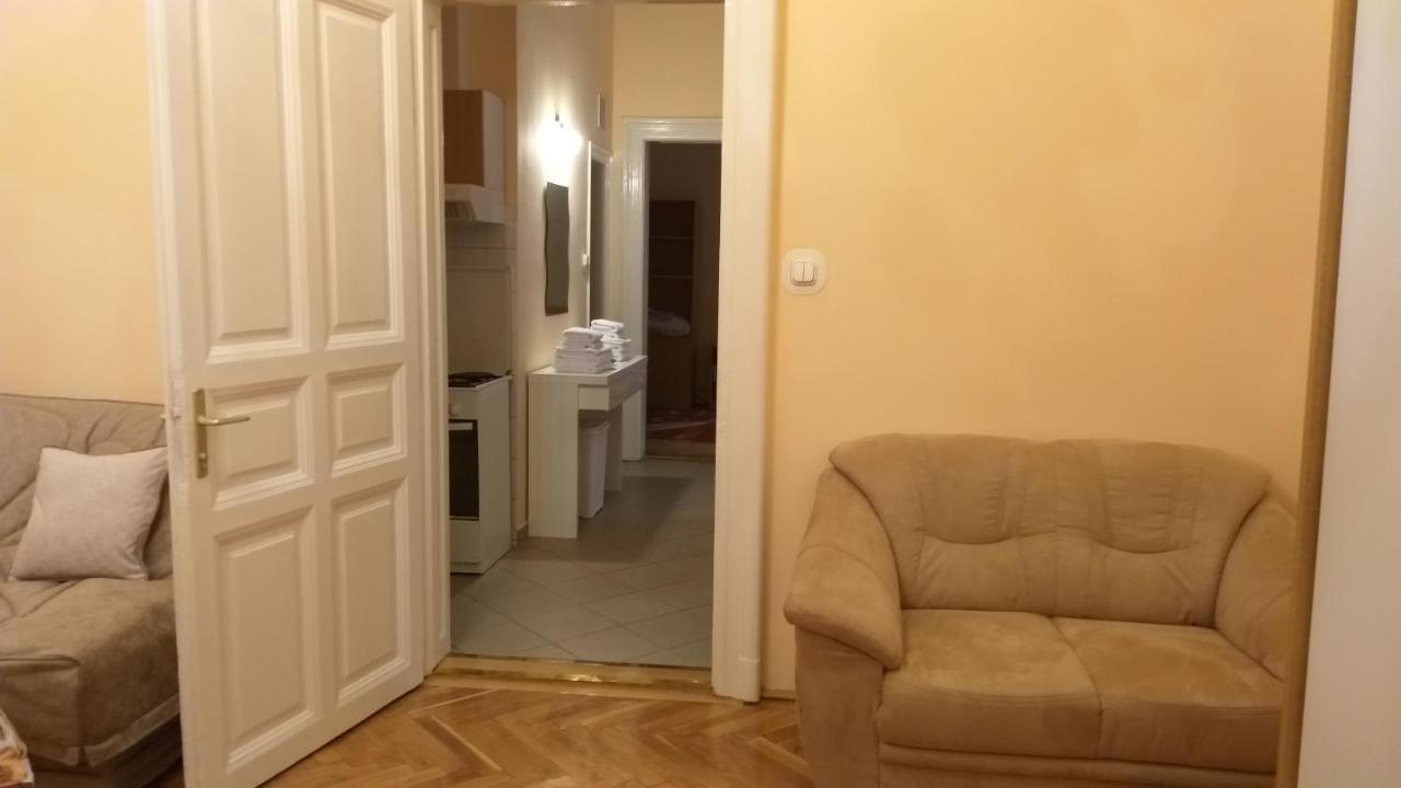 Tempo Courtyard Apartman Budapest Exteriör bild